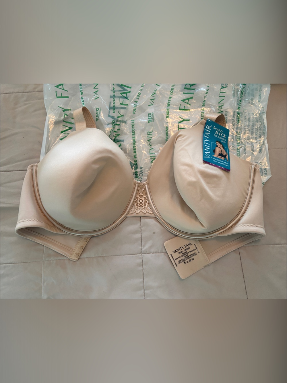 Vanity Fair Nude/Beige Smooth Full Coverage Bra